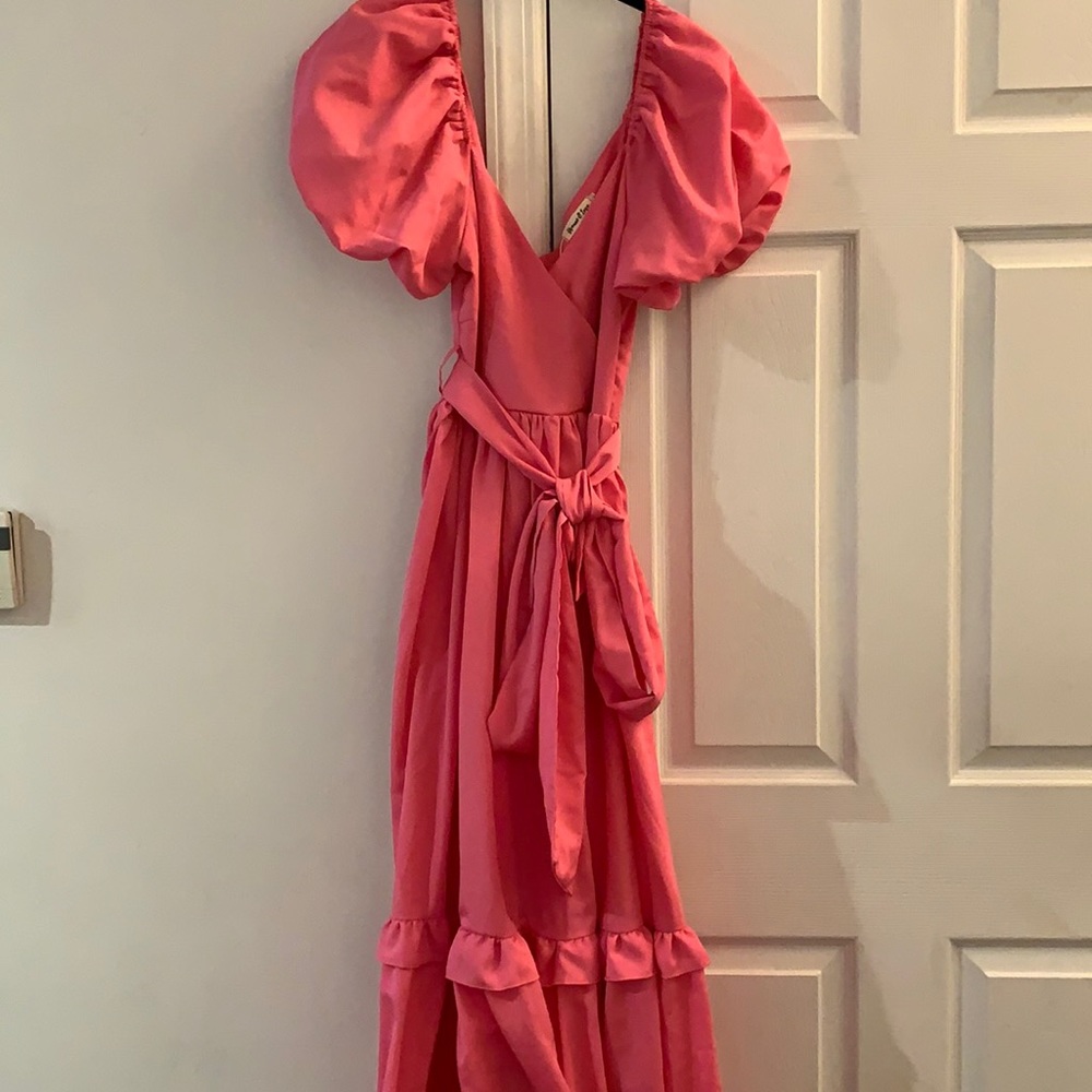 NWT pink puff sleeve maxi dress